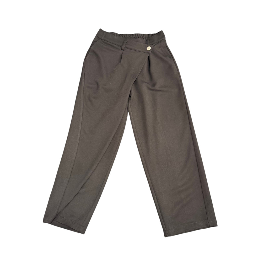Pantalone da bambina con abbottonatura asimmetrica fit largo 